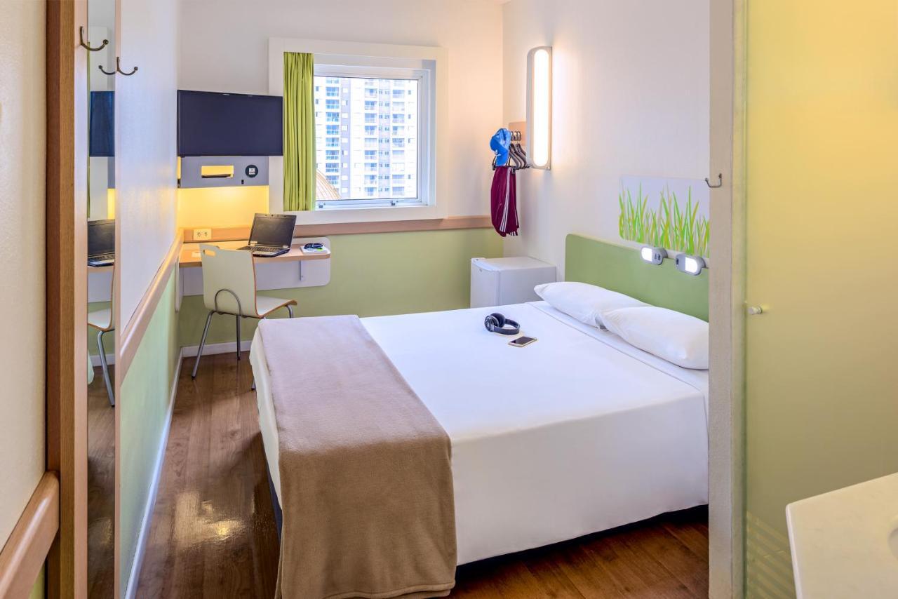 Ibis Budget Belo Horizonte Minascentro Bagian luar foto